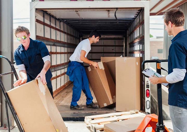 packers and movers in Aliganj